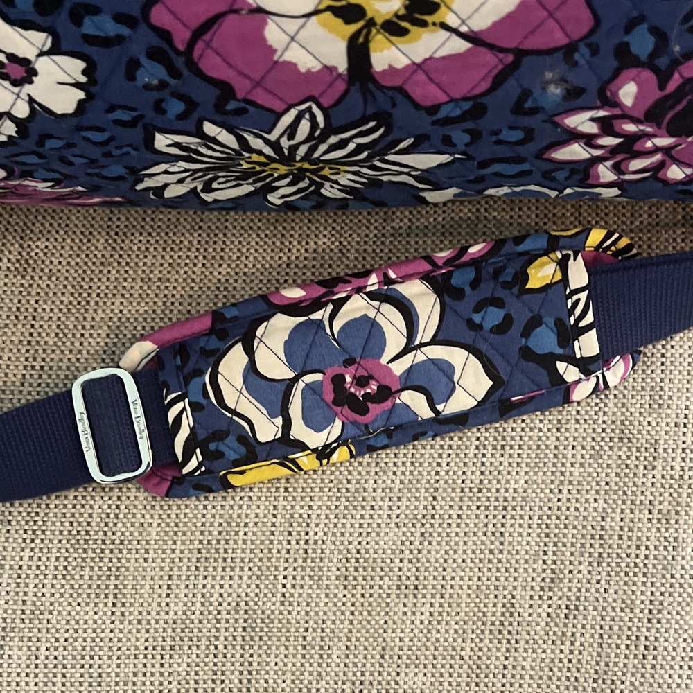 Vera Bradley African Violet Grand Traveler Bag Zip Detachable Adjustable Strap - Picture 3 of 8